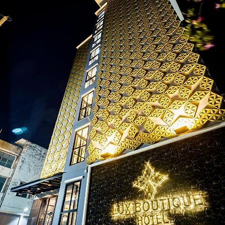 Lux Boutique Hotel Нонтабури Екстериор снимка