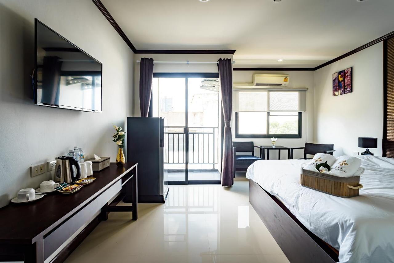 Lux Boutique Hotel Нонтабури Екстериор снимка